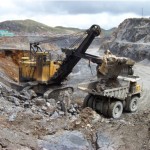  Presionada por acciones mineras ante caída de metales BVL corrige a la baja